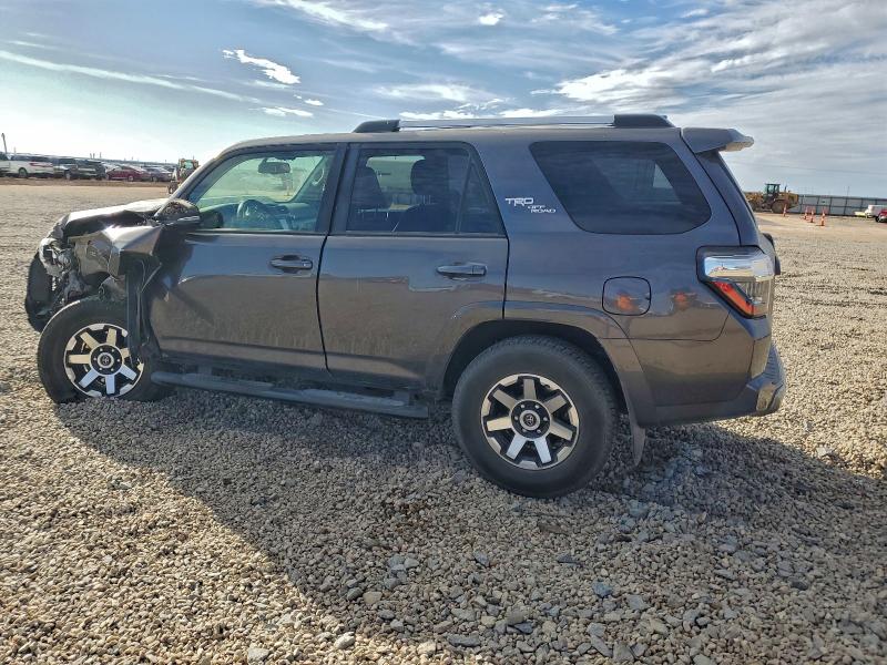 Фото 2 - TOYOTA 4RUNNER