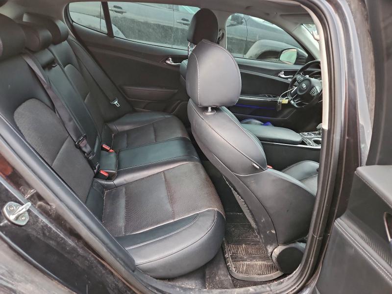 Фото 10 - KIA STINGER