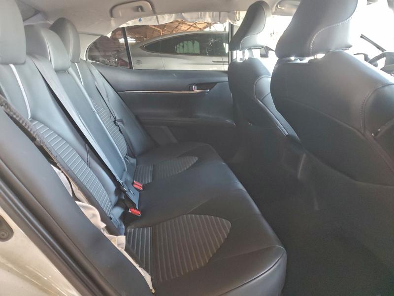 Фото 10 - TOYOTA CAMRY