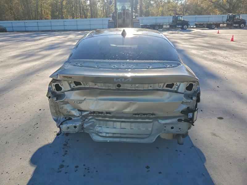 Фото 6 - KIA K5