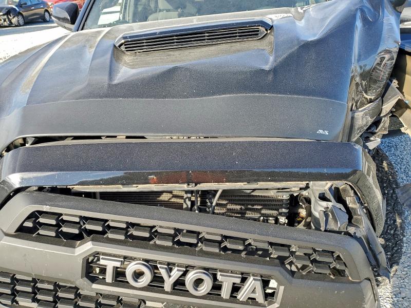 Фото 11 - TOYOTA TACOMA