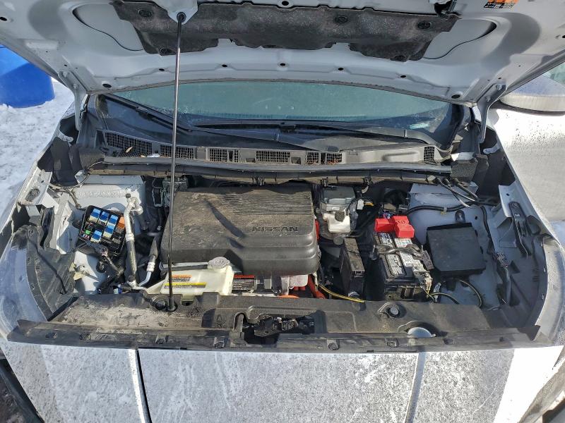 Фото 12 - NISSAN LEAF