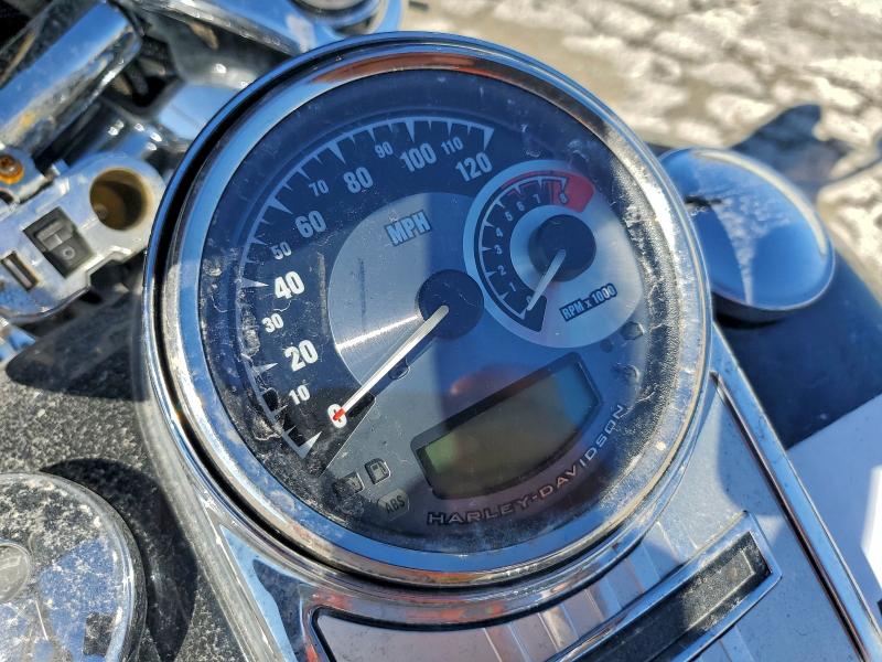 HARLEY-DAVIDSON FL 2011