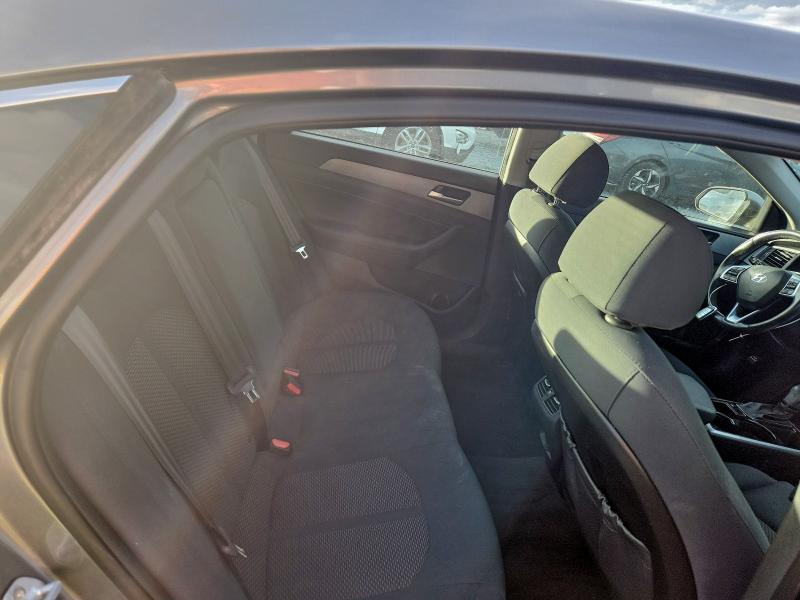 Фото 10 - HYUNDAI SONATA