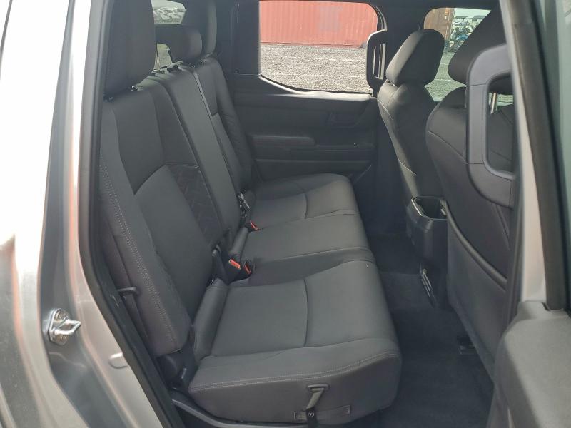 Фото 10 - TOYOTA TACOMA