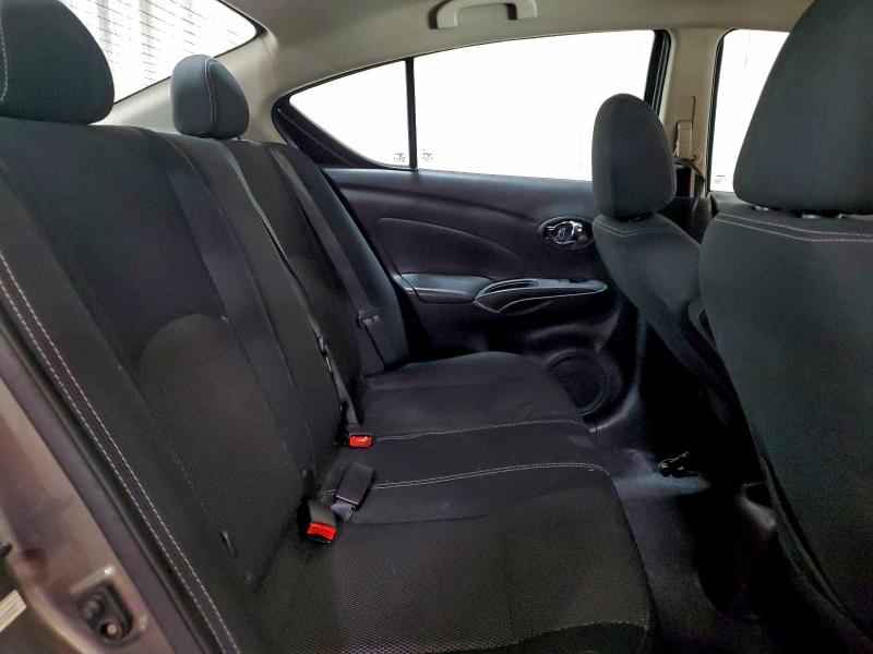 Фото 10 - NISSAN VERSA