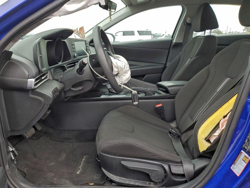 Фото 7 - HYUNDAI ELANTRA