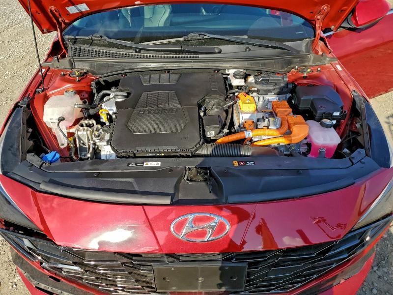 Фото 11 - HYUNDAI ELANTRA