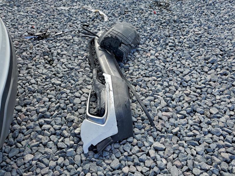 Фото 13 - HYUNDAI SANTA FE