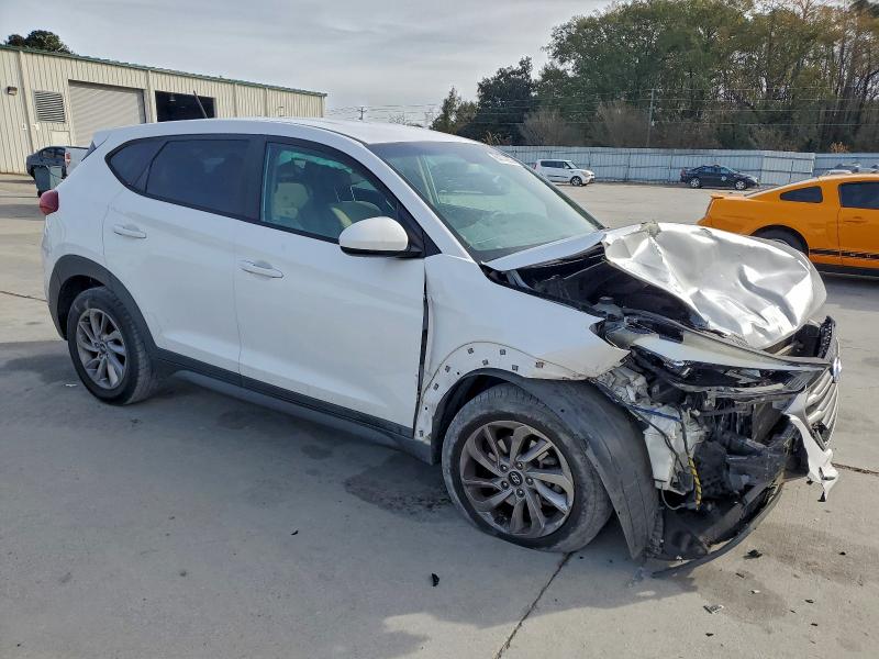 Фото 4 - HYUNDAI TUCSON