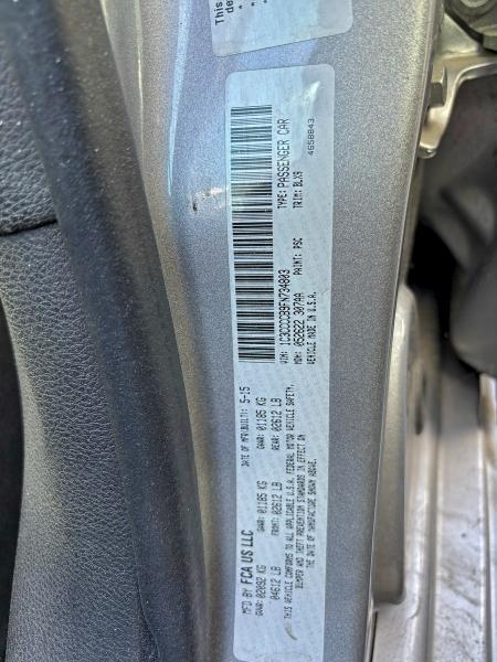 Фото 10 - CHRYSLER 200