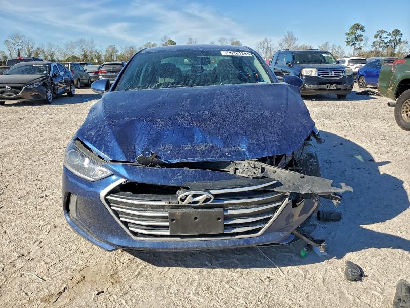 Фото 5 - HYUNDAI ELANTRA