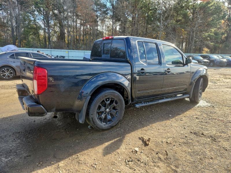 Фото 3 - NISSAN FRONTIER