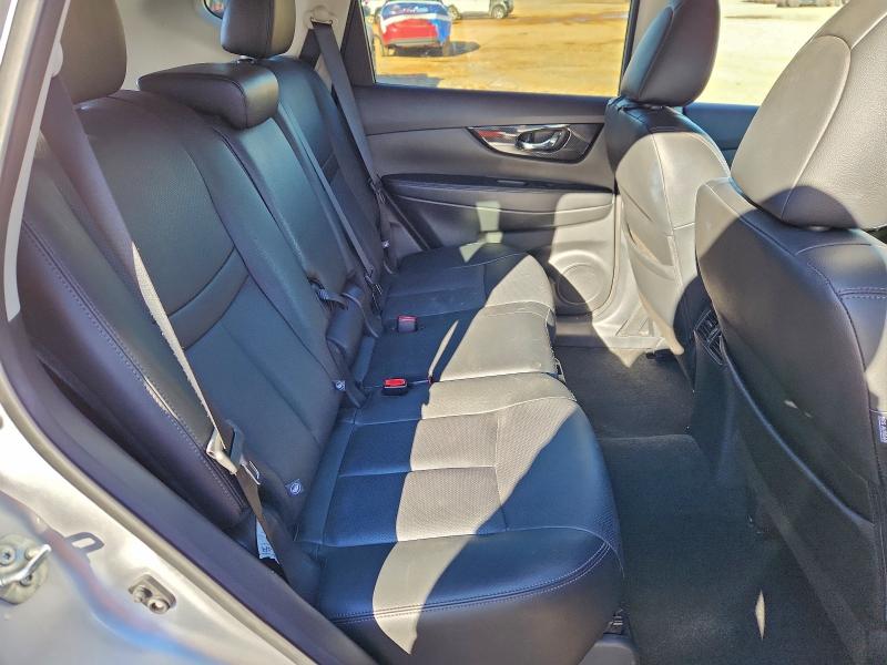 Фото 11 - NISSAN ROGUE