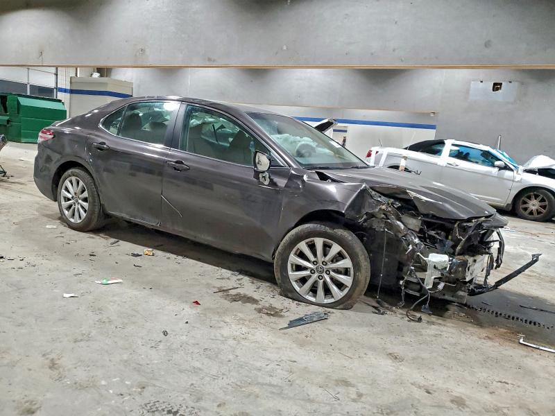 Фото 4 - TOYOTA CAMRY