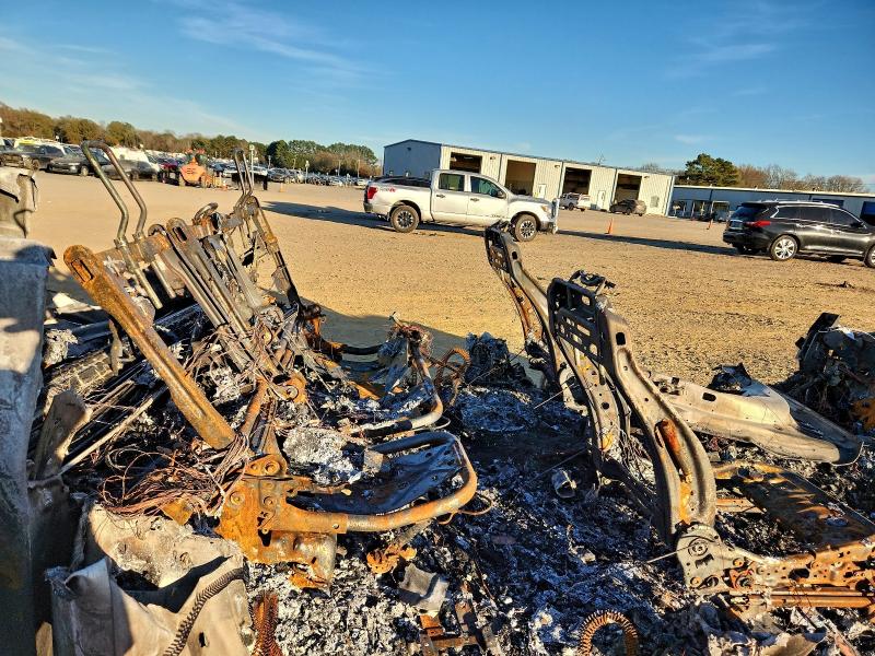 Фото 10 - FORD F-150