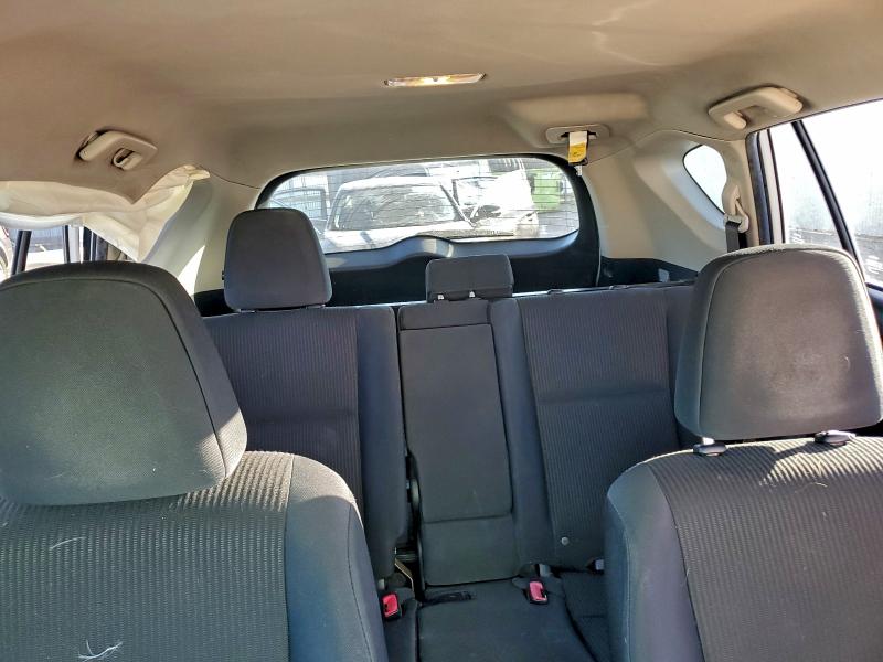 Фото 10 - TOYOTA RAV4