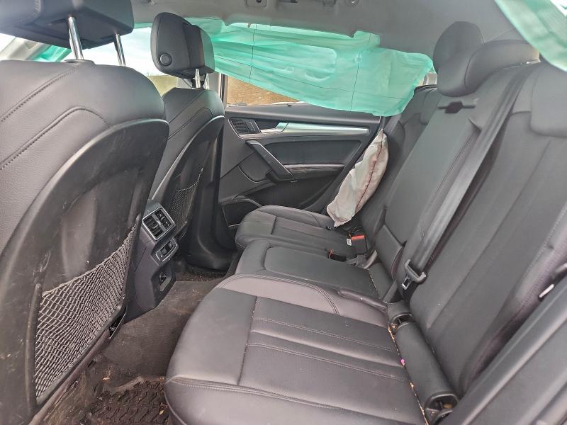 Фото 11 - AUDI Q5