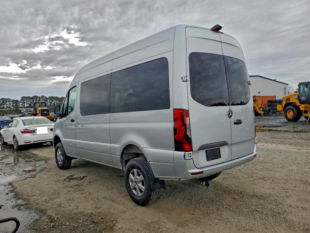 MERCEDES-BENZ SPRINTER 2022 VIN W1X4EBVY5NP489961