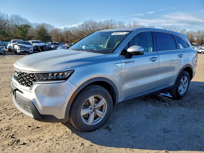 Фото 1 - KIA SORENTO