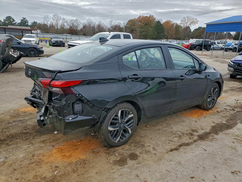 Фото 3 - NISSAN VERSA