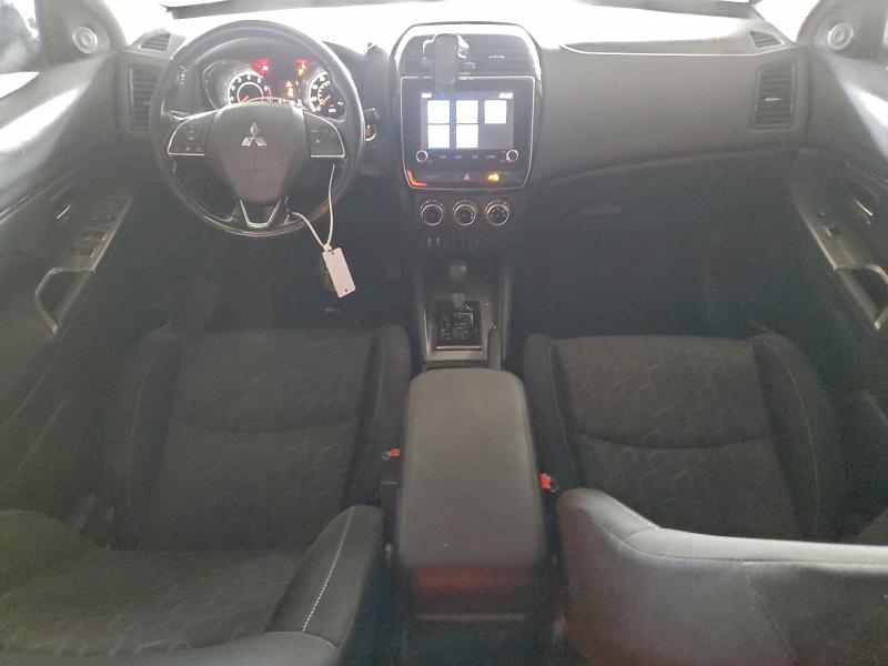 Фото 8 - MITSUBISHI OUTLANDER