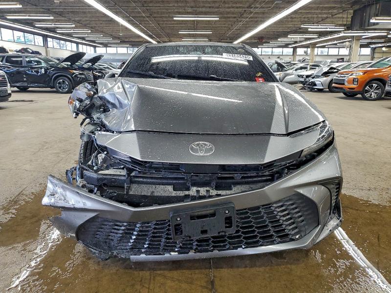 Фото 5 - TOYOTA CAMRY