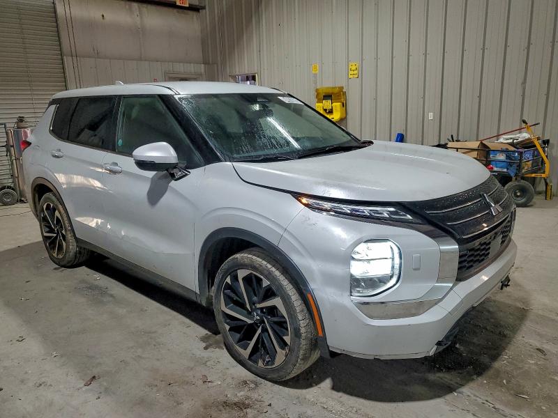 Фото 4 - MITSUBISHI OUTLANDER