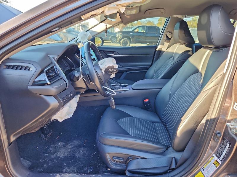 Фото 7 - TOYOTA CAMRY