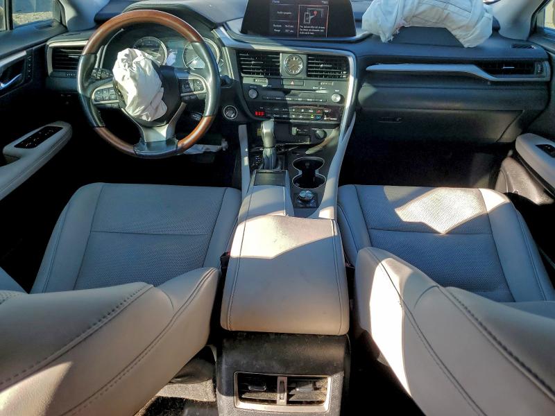 Фото 8 - LEXUS RX350