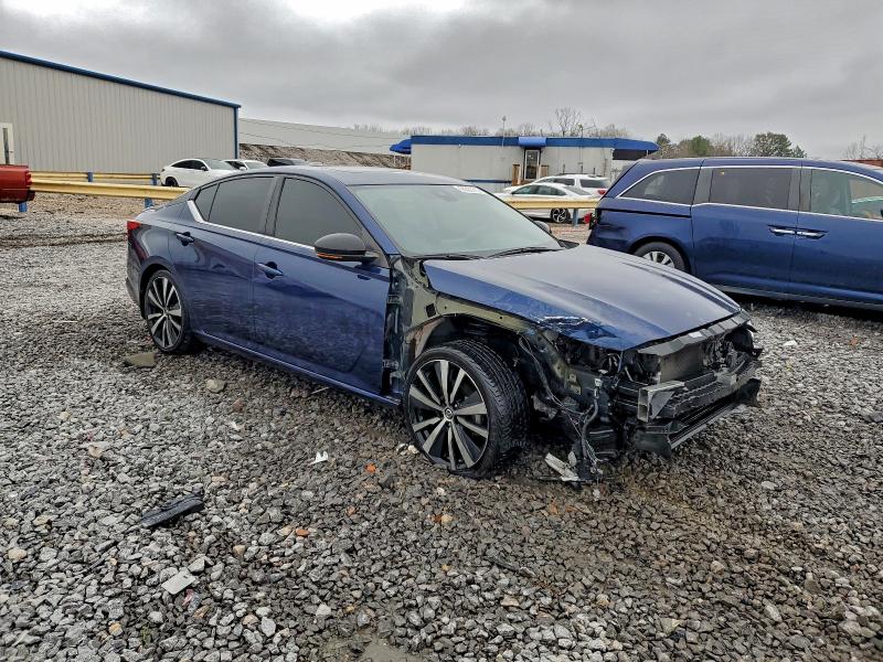 Фото 4 - NISSAN ALTIMA