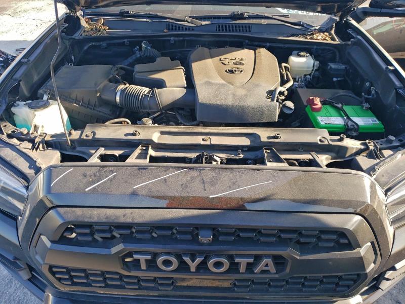 Фото 11 - TOYOTA TACOMA