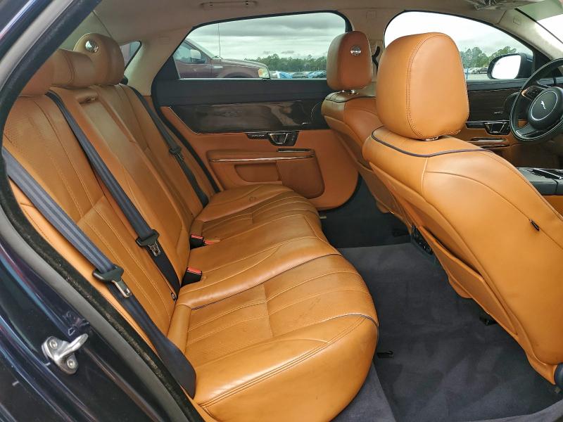 Фото 10 - JAGUAR XJ