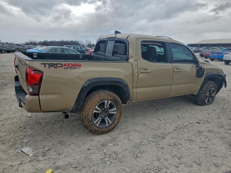 Фото 3 - TOYOTA TACOMA