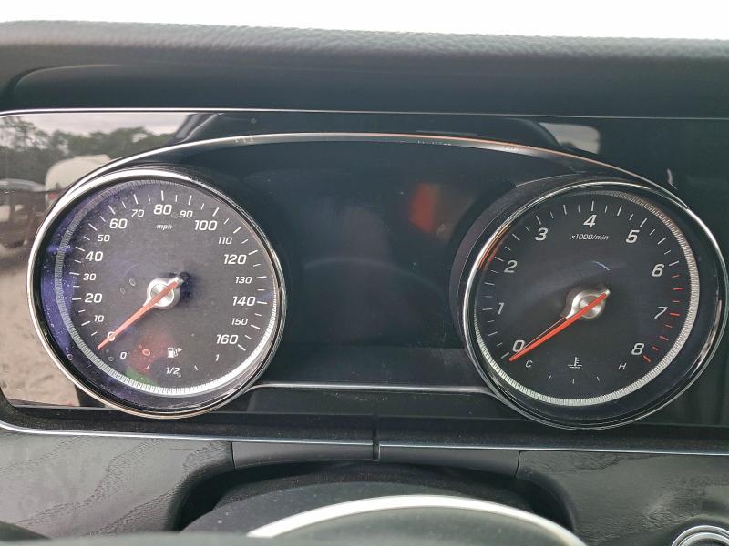 Фото 9 - MERCEDES-BENZ E-CLASS