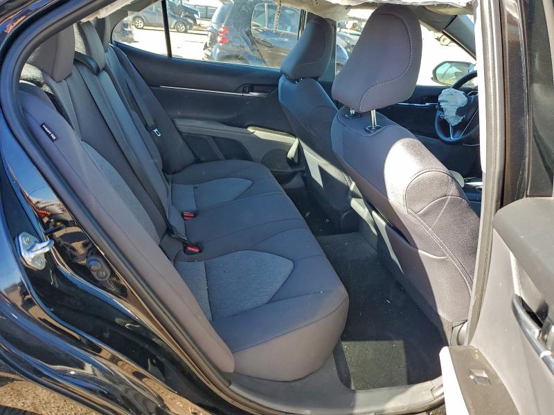 Фото 10 - TOYOTA CAMRY