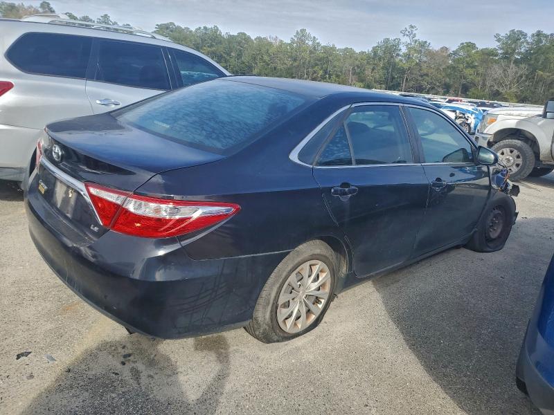 Фото 3 - TOYOTA CAMRY