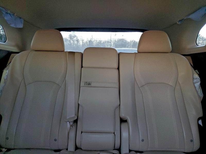 Фото 10 - LEXUS RX350