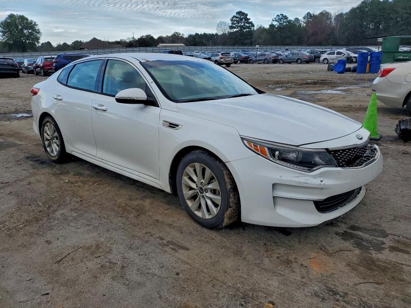 Фото 4 - KIA OPTIMA