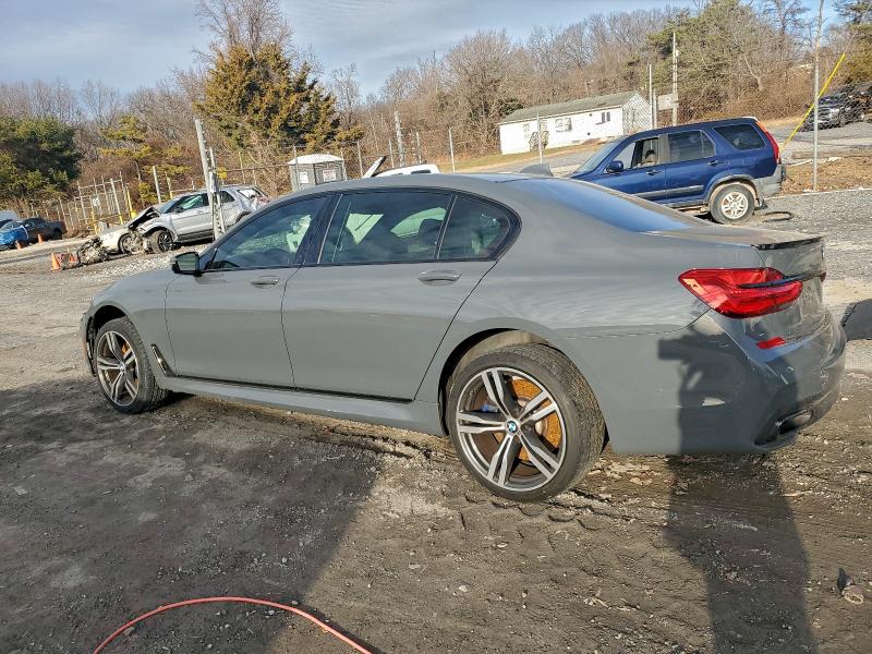 Фото 2 - BMW 7 SERIES