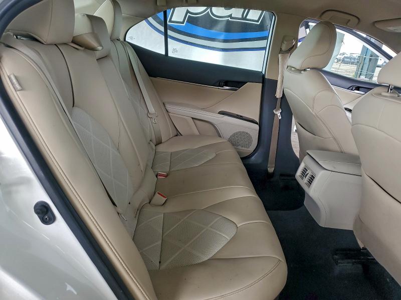 Фото 10 - TOYOTA CAMRY