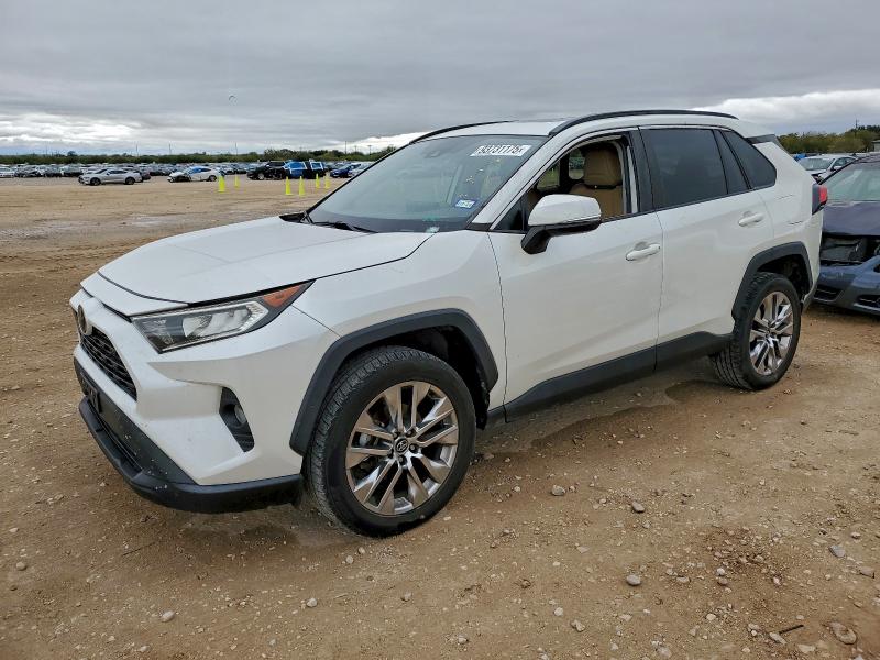 Фото 1 - TOYOTA RAV4