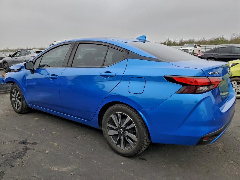 Фото 2 - NISSAN VERSA