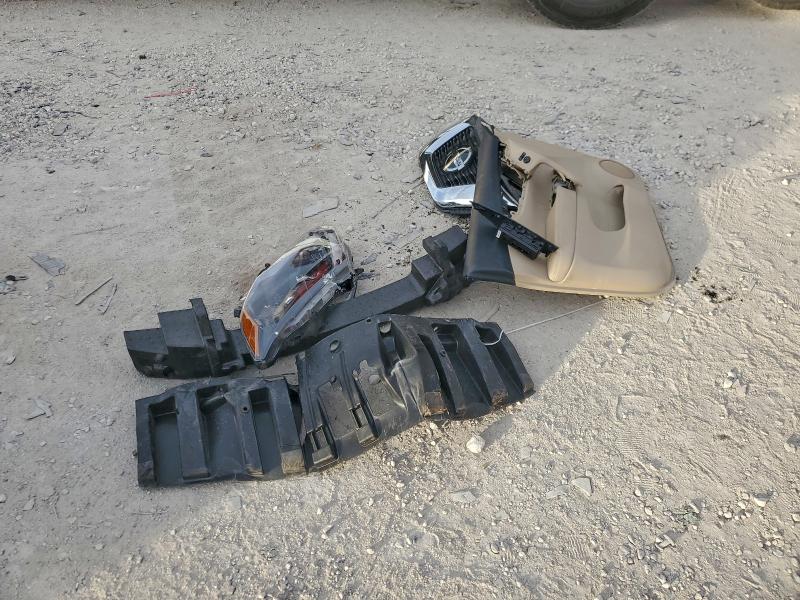 Фото 13 - NISSAN ROGUE