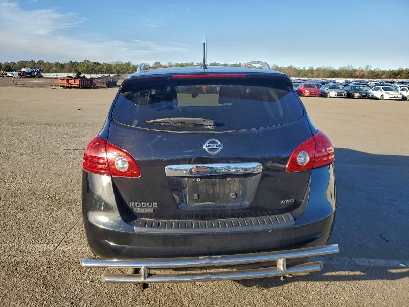 Фото 6 - NISSAN ROGUE