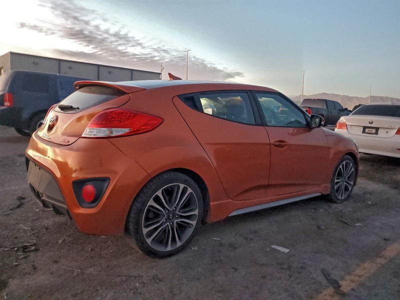 Фото 3 - HYUNDAI VELOSTER