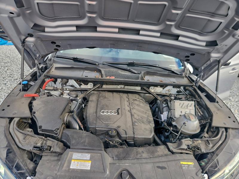 Фото 12 - AUDI Q5