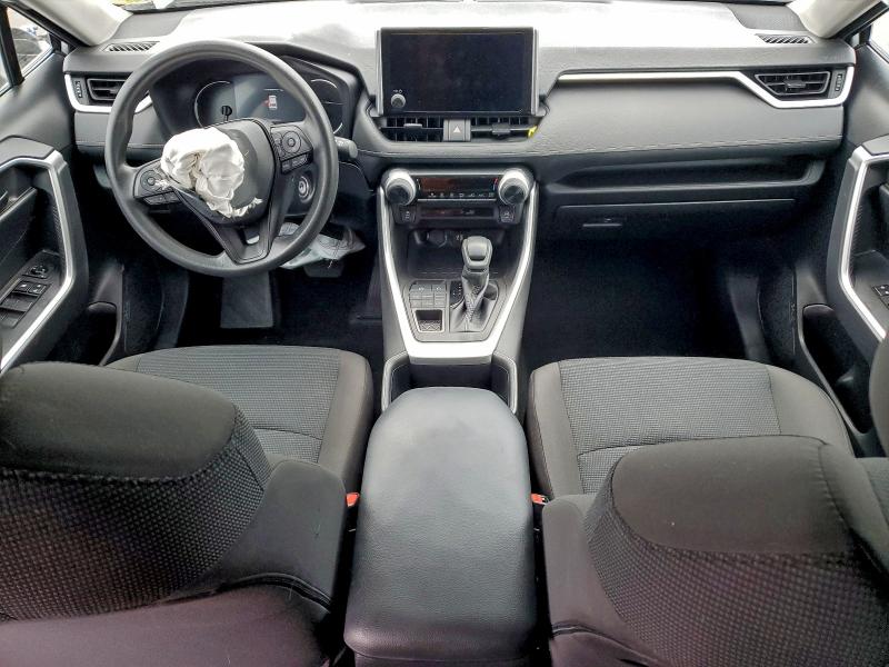 Фото 8 - TOYOTA RAV4