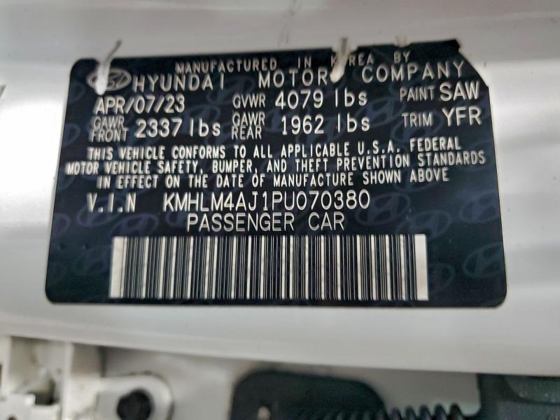 Фото 12 - HYUNDAI ELANTRA