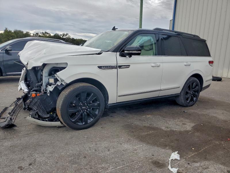 Фото 1 - LINCOLN NAVIGATOR